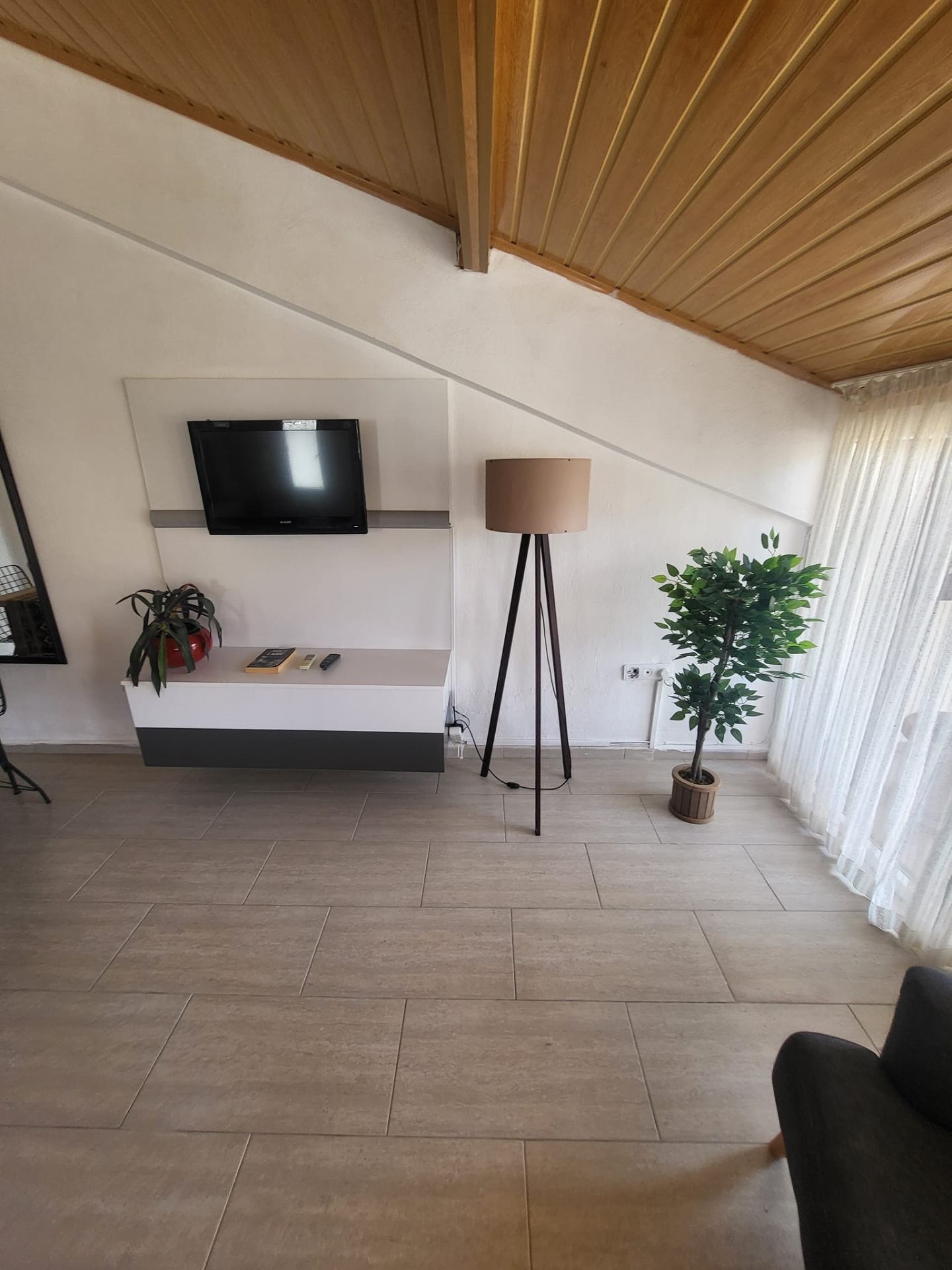 Aydeniz Apart galeri 41